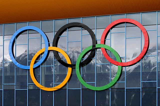 Olympic Rings and reflection