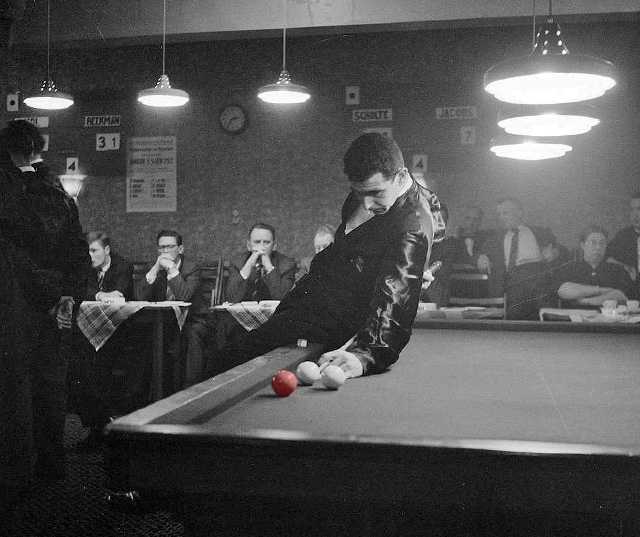 Balkline - a billiard game