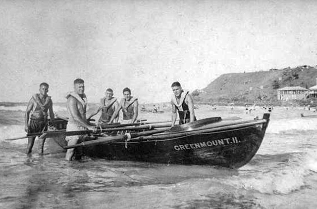 surf boat rowing at Coolangatta